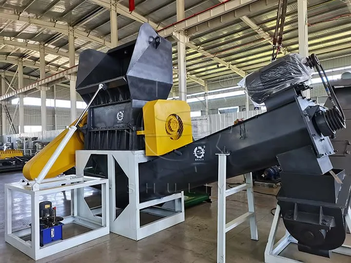 plastic recycling crusher